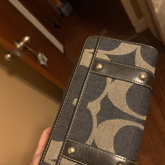 Wallet - Picture 4 of 6